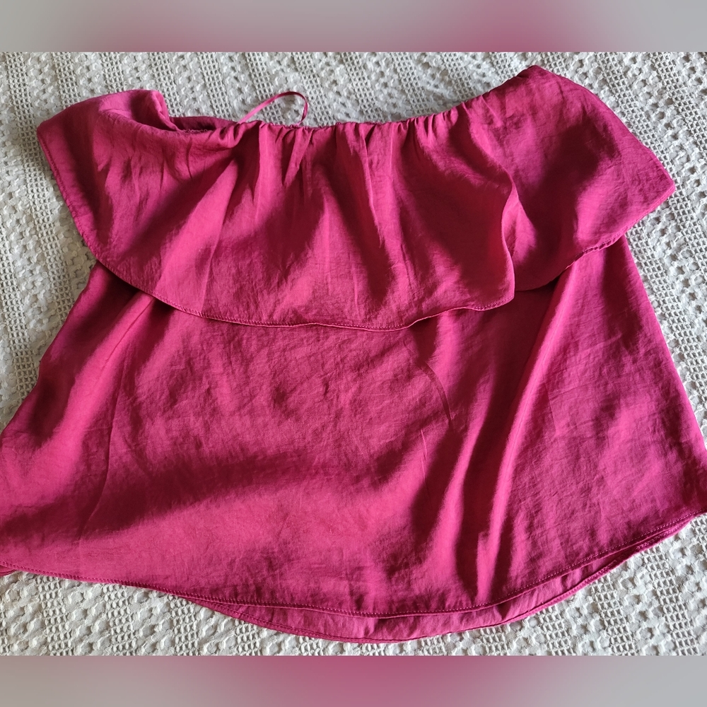 Strapless top